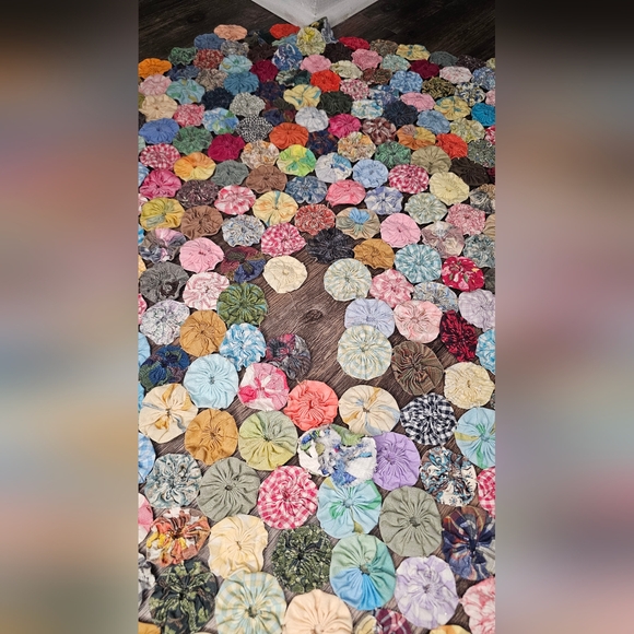 Vintage Handmade Colorful Yo-yo Patchwork Quilt Bedspread King 85.5"x101" - Picture 9 of 16